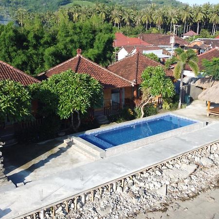 Krisna Bungalows And Restaurant Секотонг Екстериор снимка