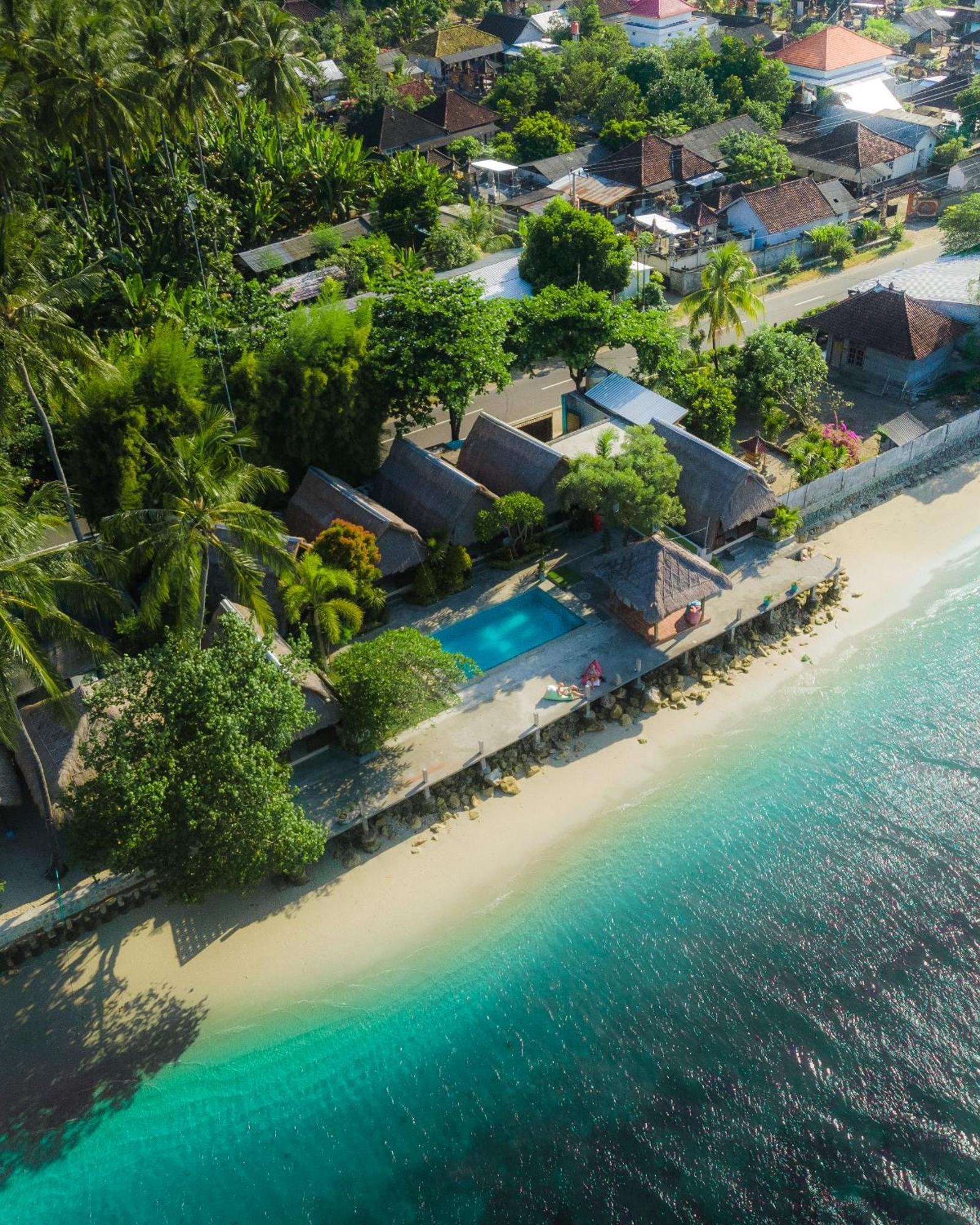 Krisna Bungalows And Restaurant Секотонг Екстериор снимка