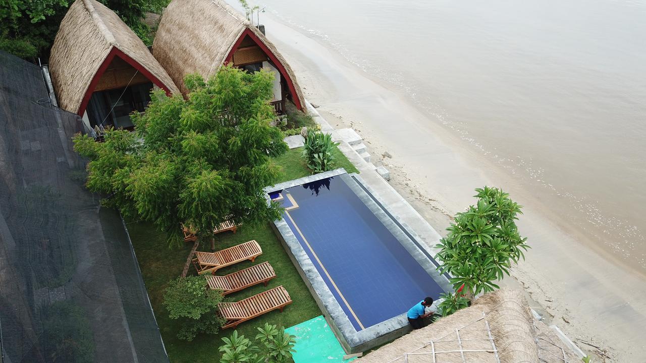 Krisna Bungalows And Restaurant Секотонг Екстериор снимка